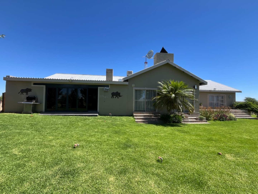 3 Bedroom Property for Sale in Olyfvenhoudtsdrift Northern Cape